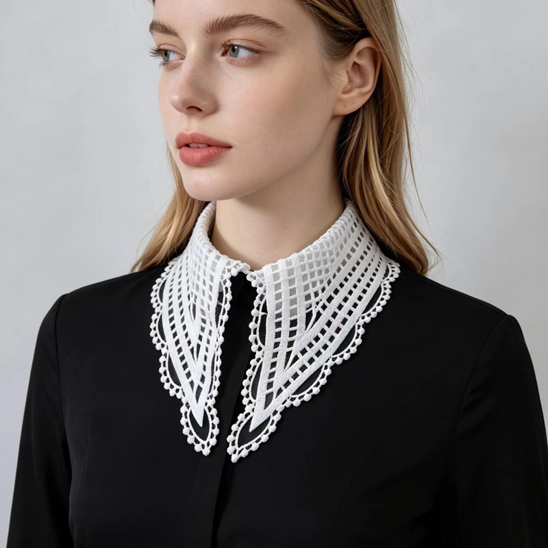 Colletto Finto Bianco da Donna - Shirts recensione e prezzo